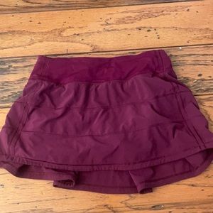 maroon lululemon skirt